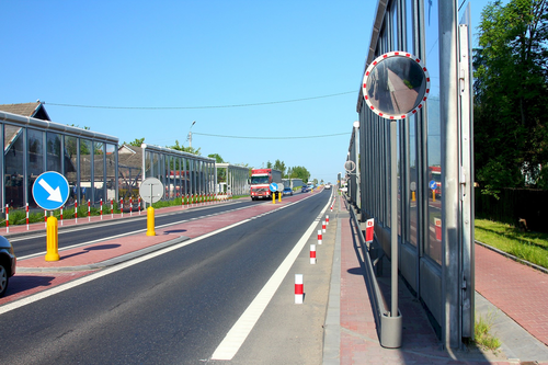 hałas związany z transportem należy do najbardziej uciążliwych, oddziałując szczególnie na mieszkańców miast